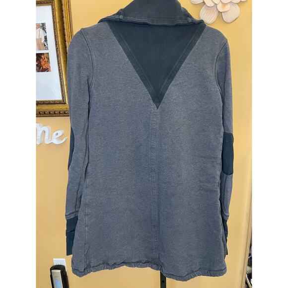 Lululemon Athletica jacket long sleeve asymmetric pockets black size 8 med/large - Picture 7 of 10